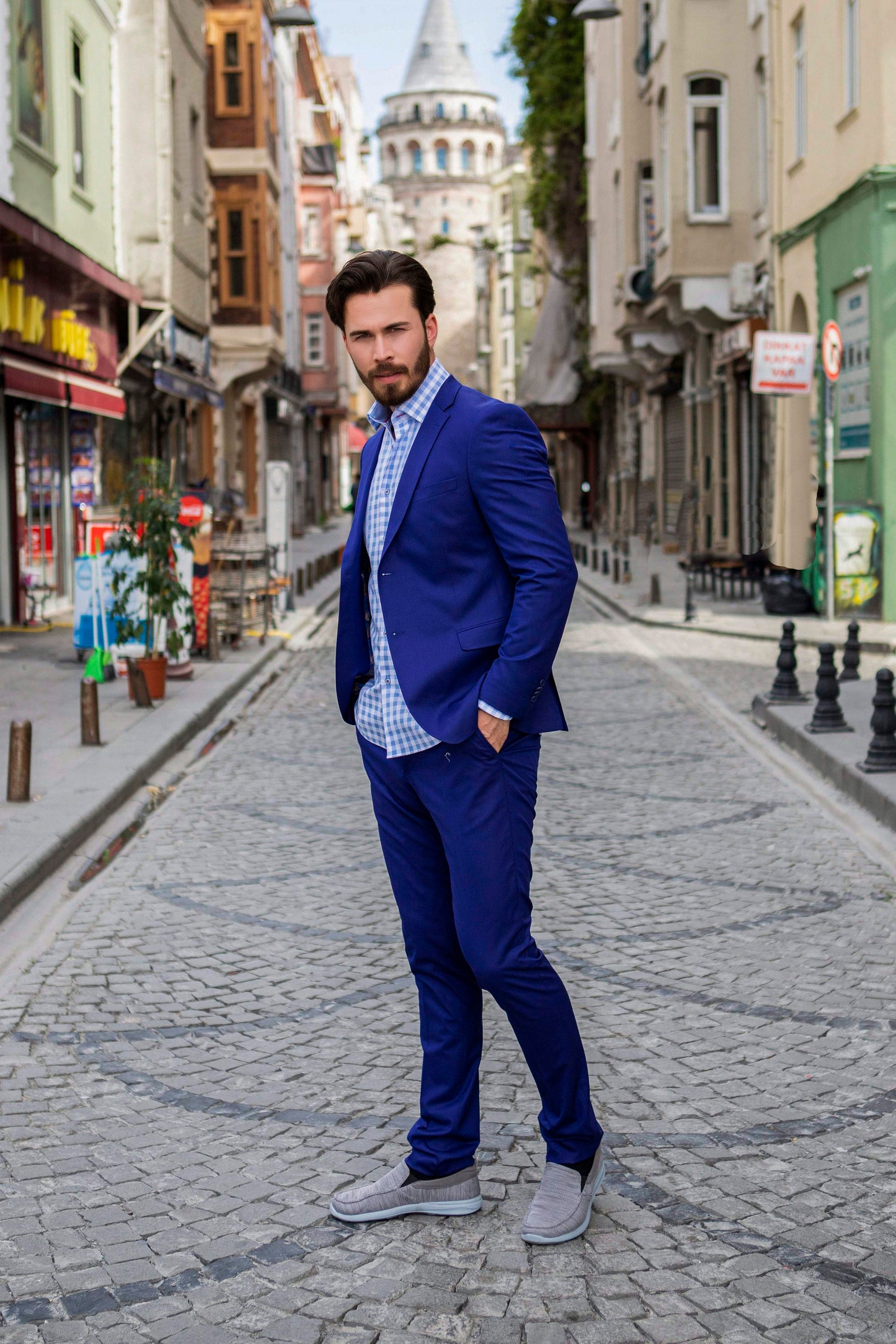 Checkered LightBlue Slim Moda DressShirt With Combination Of Blue Suit