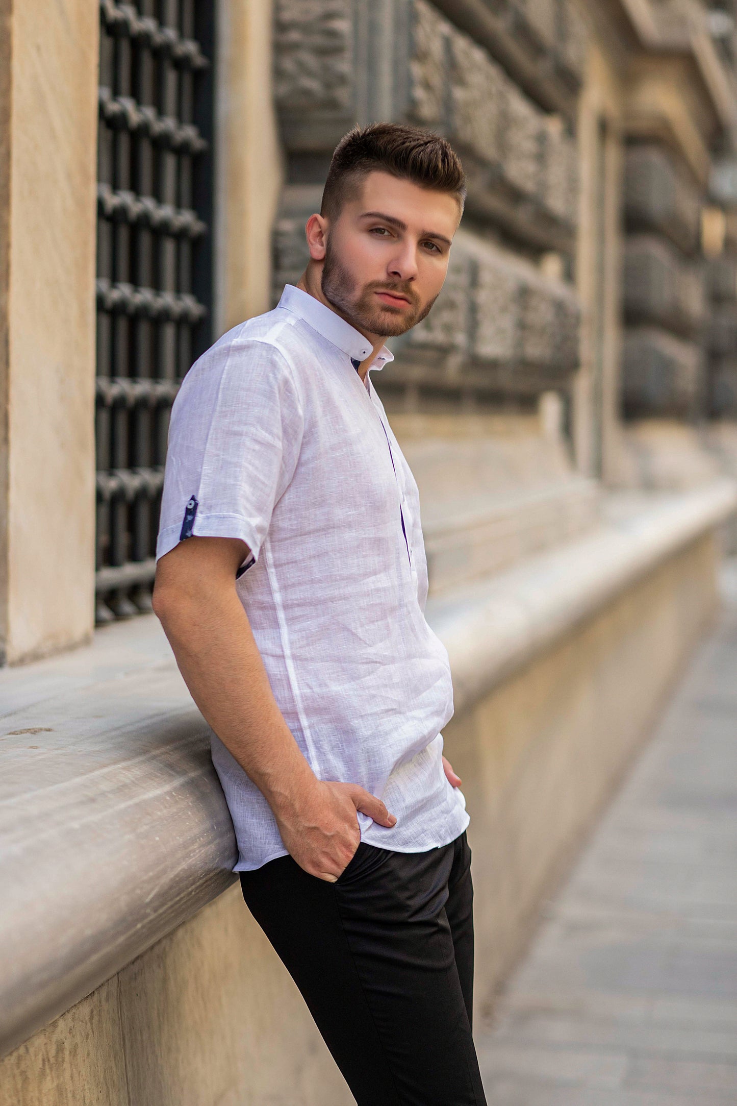 White No-Colar 100% Linnen Short Sleeve Shirt with Bird-Design Lining