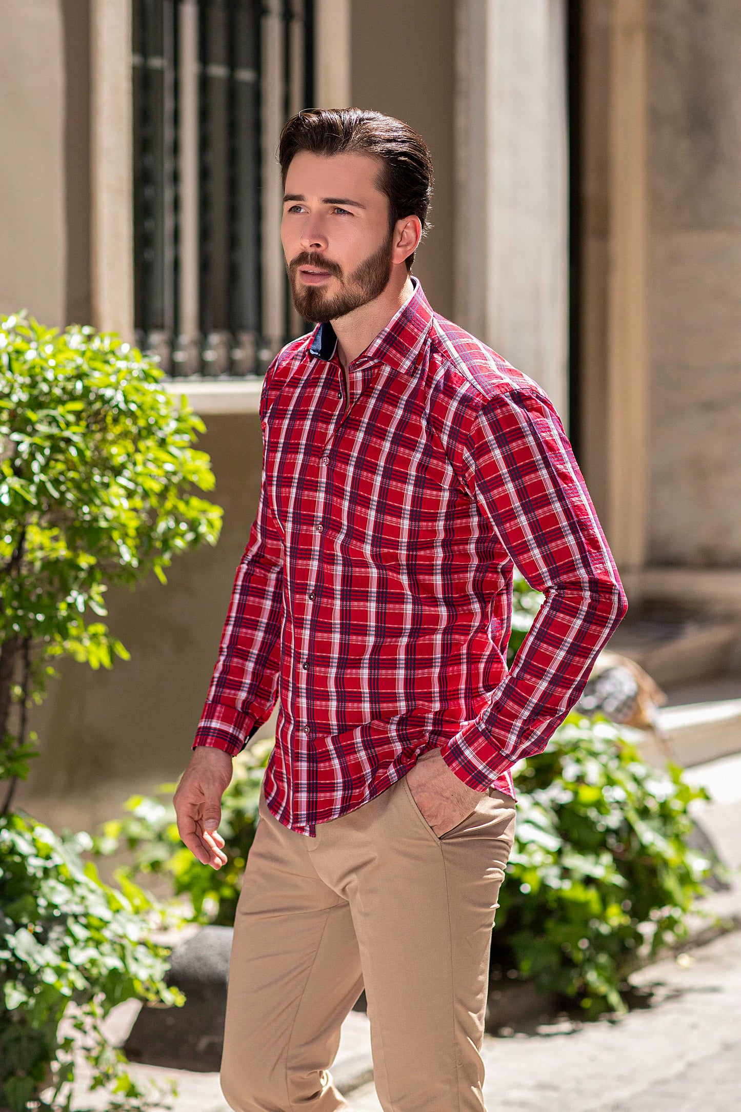 Slim Plaid Red Shirt with Blue and White Checks. 100% Cotton.