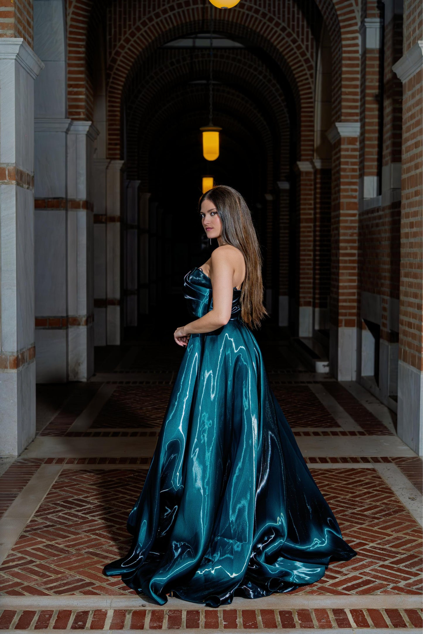 Elegant strapless couture silhouette