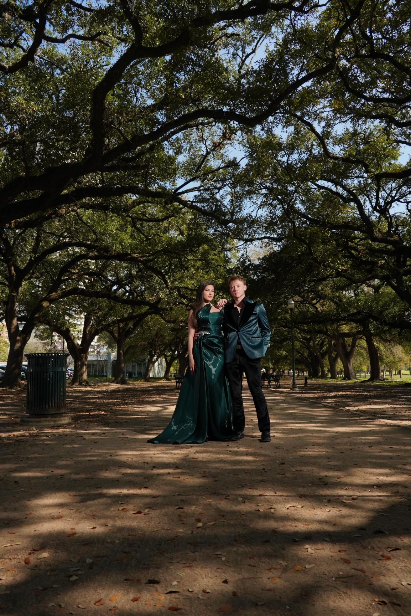 Luxury Emerald Green Festive Dress