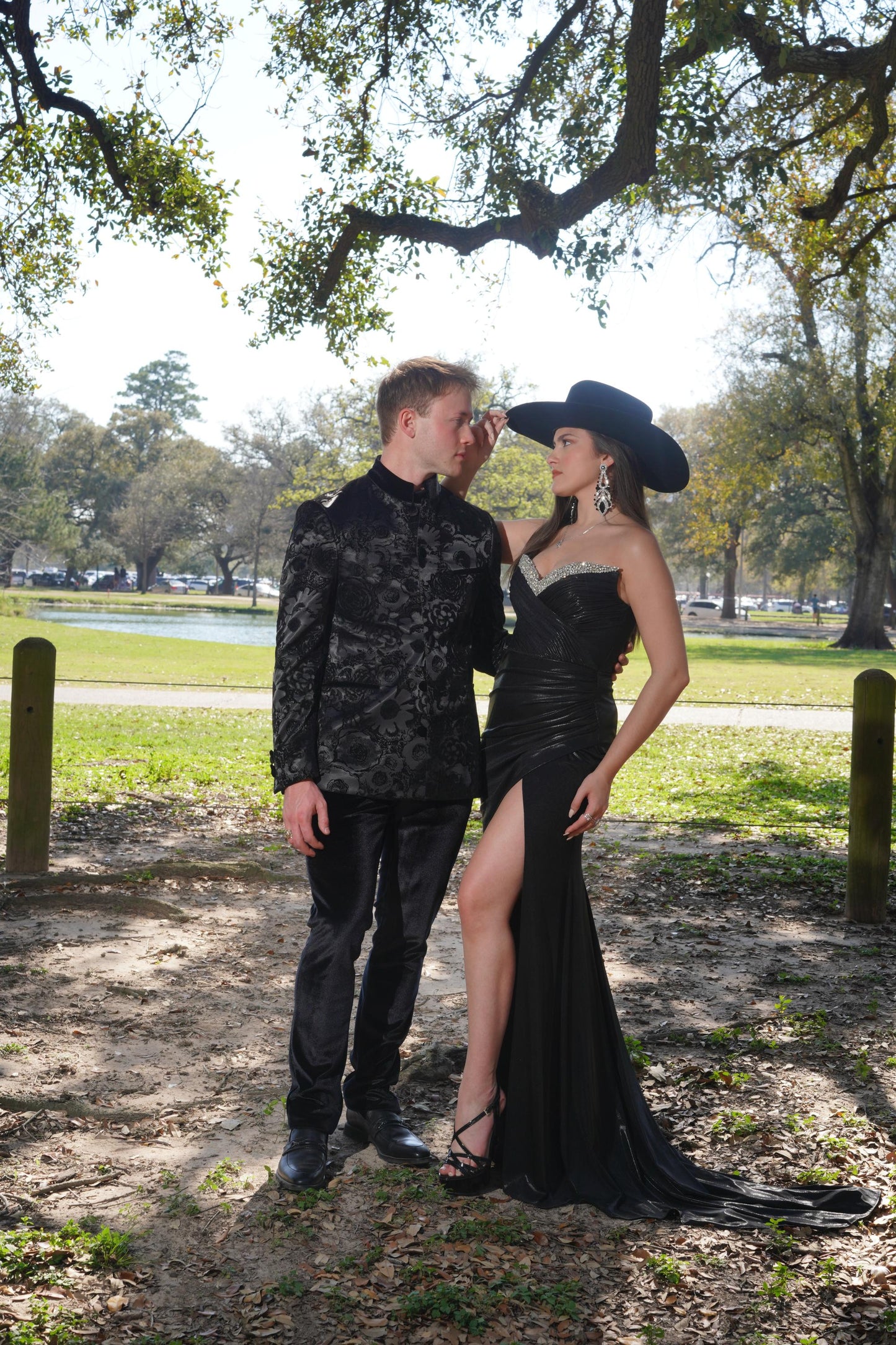 Elegant Black Strapless Evening Dress