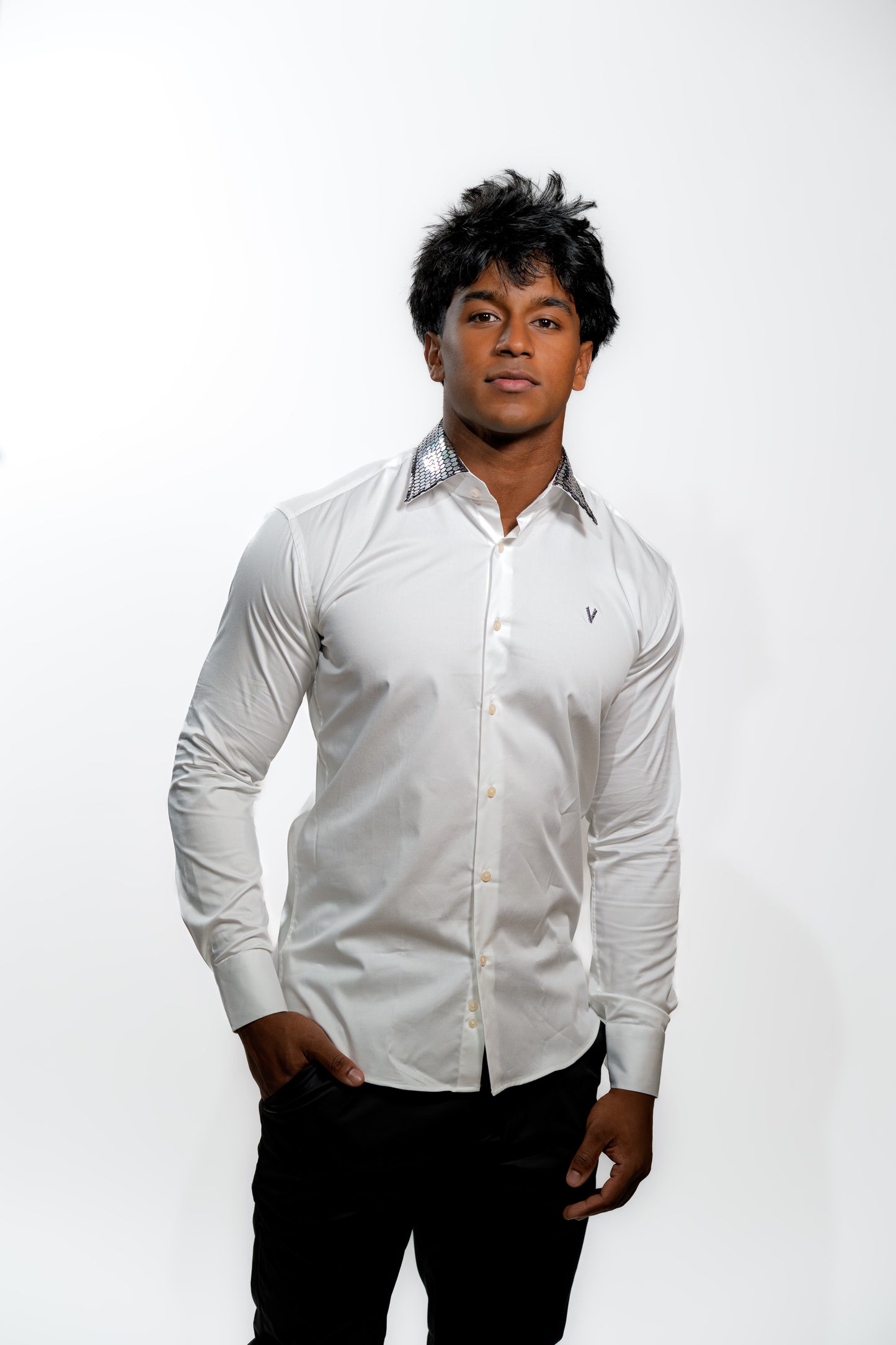 Valnti White Silver Sequined Suit for Men – Luxury Evening Wear