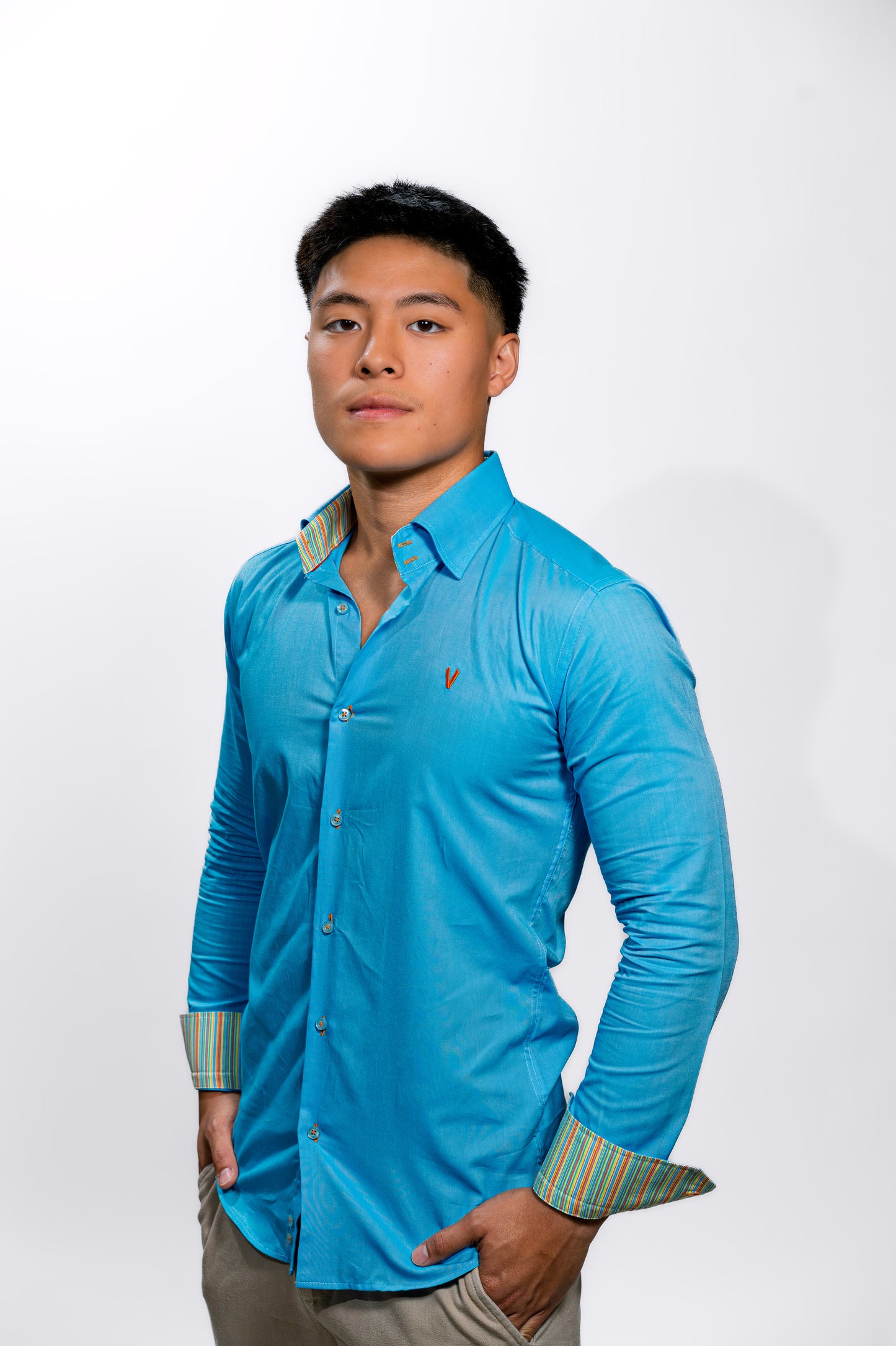 Valnti Breeze Blue Slim Fit Button-Up Dress Shirt