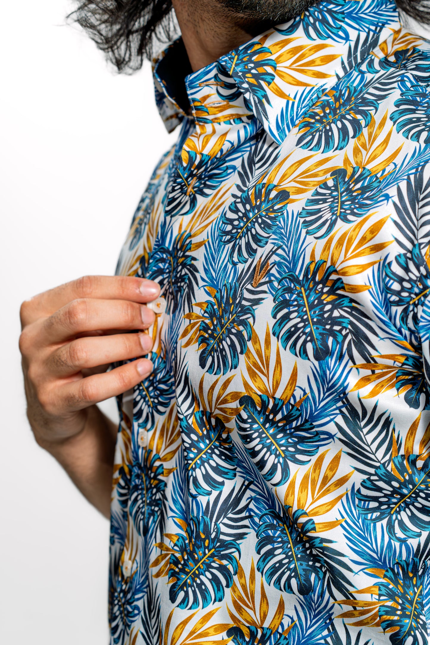 Men’s Tropical Floral Festive Shirt