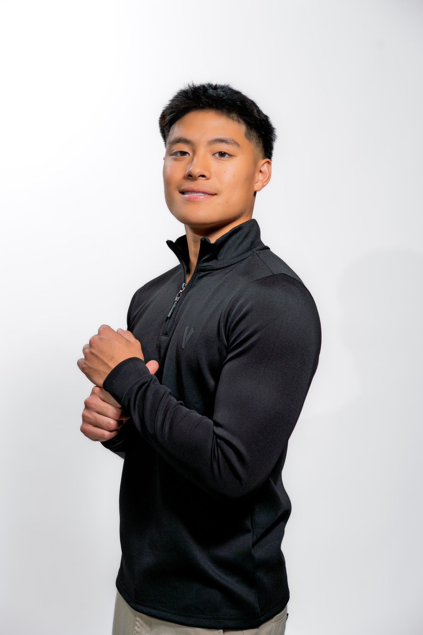 Men’s Black Performance Quarter Zip Pullover