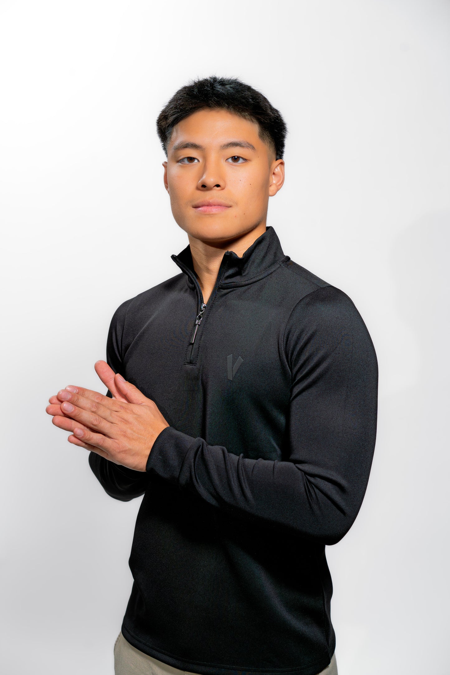 Men’s Black Performance Quarter Zip Pullover