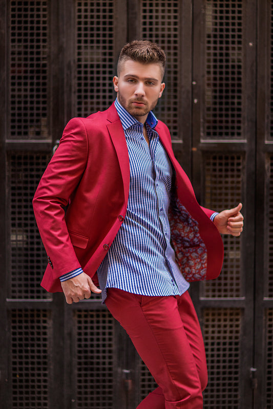 Bold-Red, Slim-Fitted suit made with premium-blended wool, red buttons, and notched lapel.